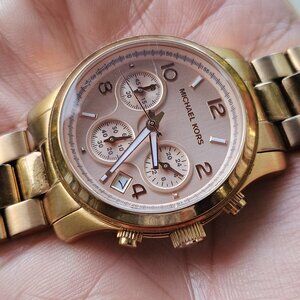Michael Kors | Accessories | Nwt Michael Kors Diamond Rose  display picture 1
